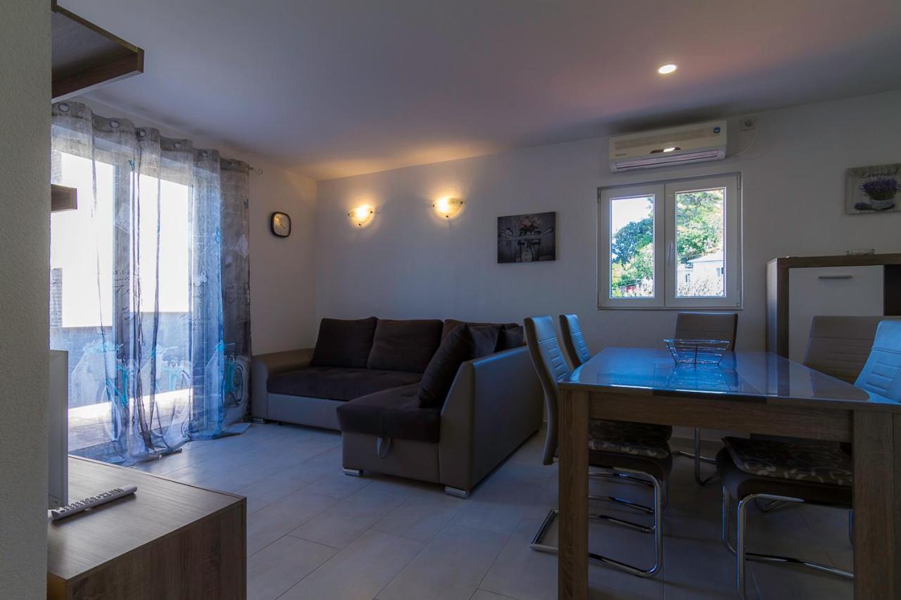 Apartment Tariba