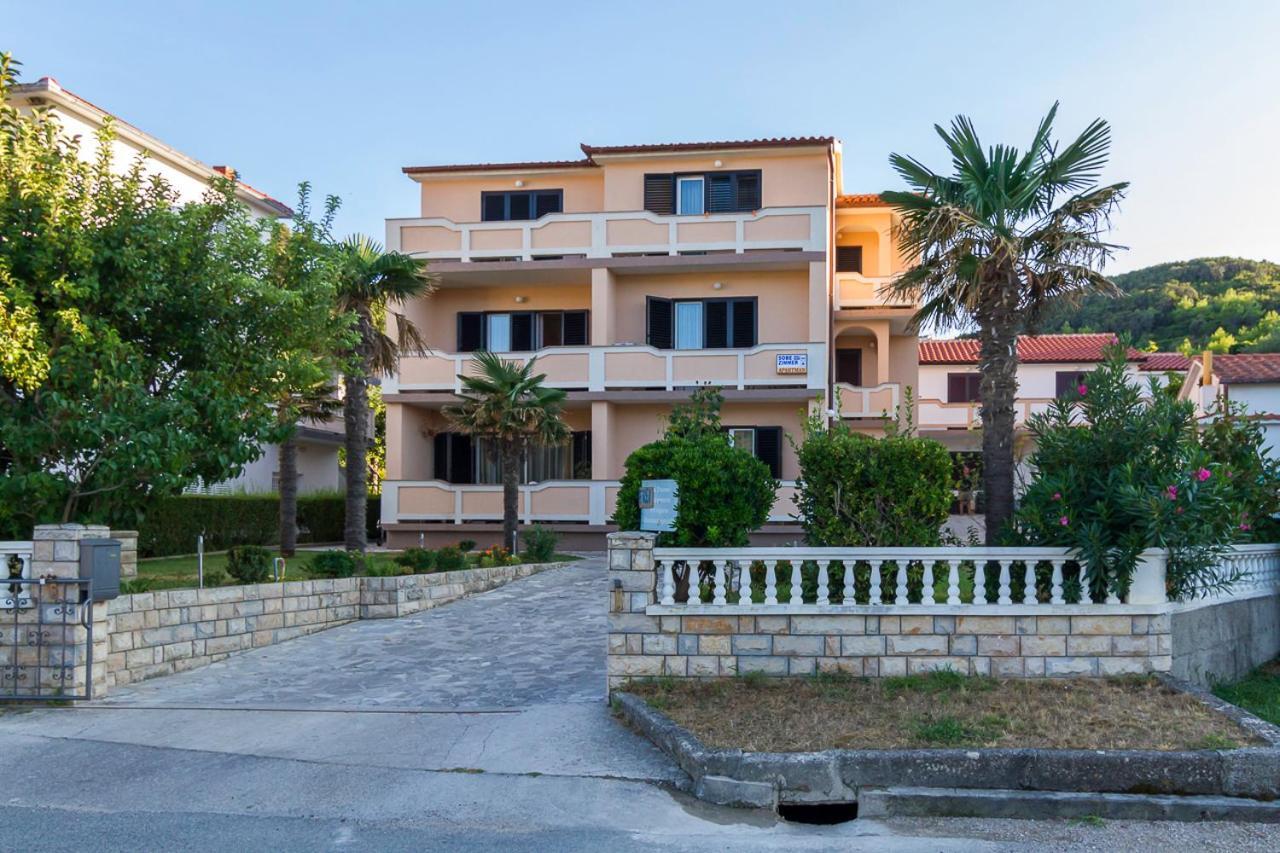 Tariba Apartment